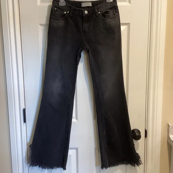We The Free Black Denim Distressed Raw Hem Flare Boho Mid-Rise Jeans, Size 26 - Picture 4 of 15